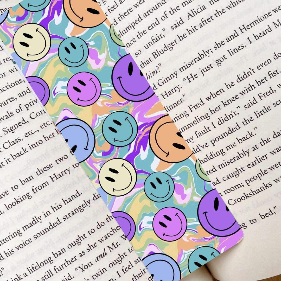 Retro Smiley Face Bookmark | Cute Book Accessories - Serafine Art & Design -