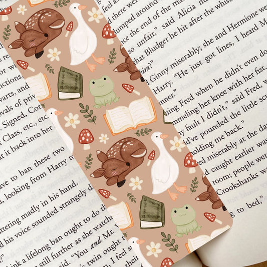 Sweet Cottagecore Woodland Creatures Bookmark