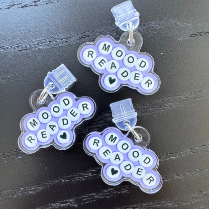 Mood Reader Friendship Bracelet Kindle Charm | Bookish USB-C Dust Plug