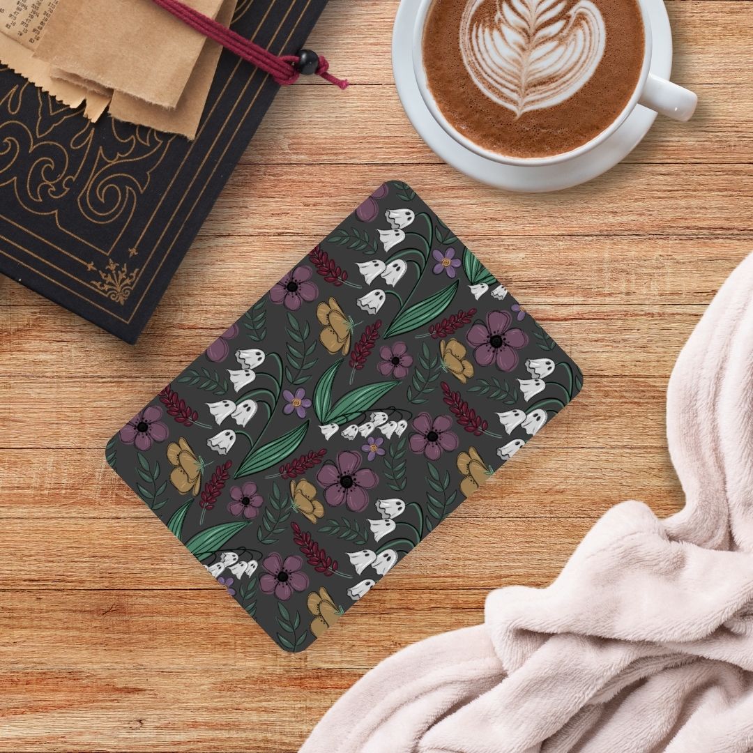 Cute Ghost Kindle Inserts | Adorable Spooky Halloween Kindle Accessories for Book Lovers