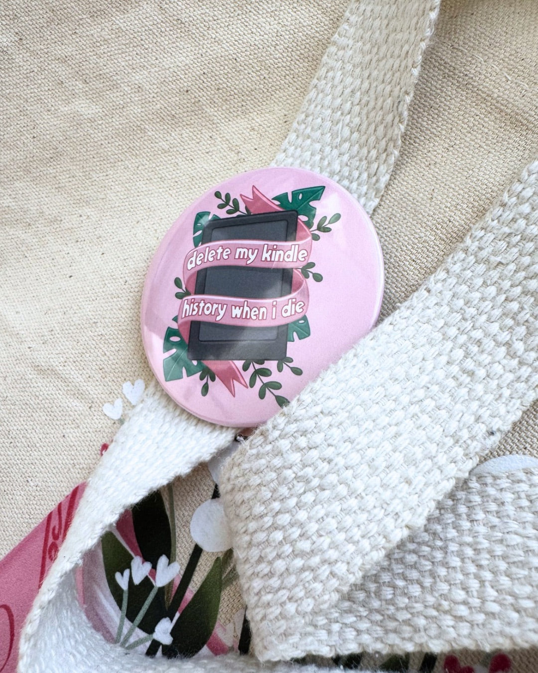 Delete My Kindle History Pin | Bookish Pinback Button