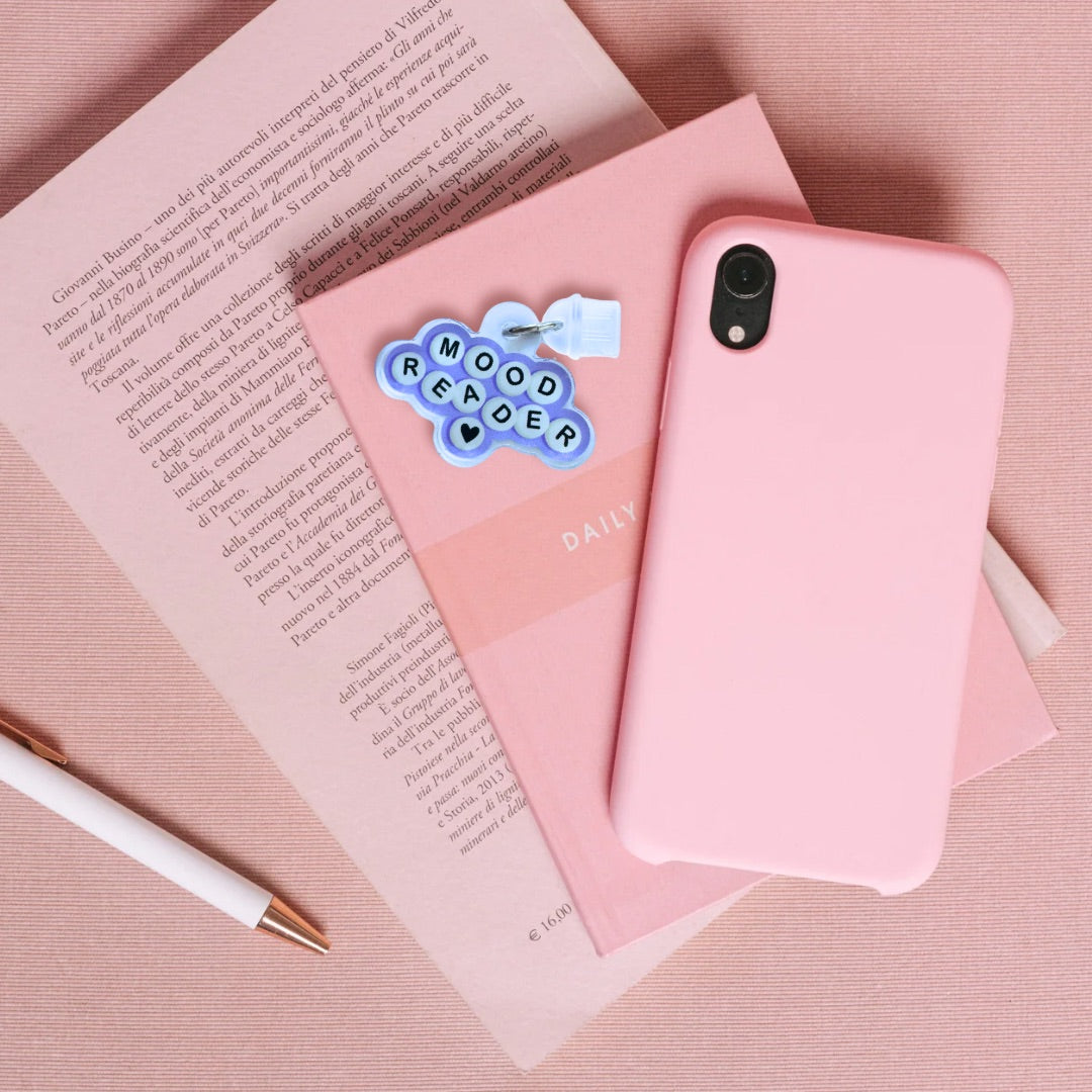 Mood Reader Friendship Bracelet Kindle Charm | Bookish USB-C Dust Plug